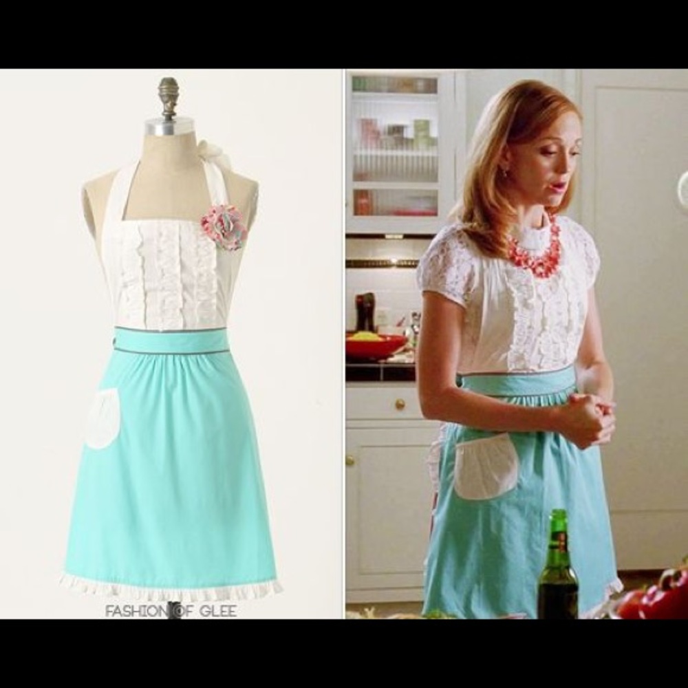 Anthropologie tea and crumpets apron